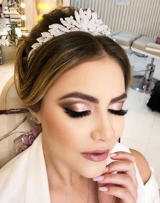 maquiagem madrinha casamento noite batom escuro