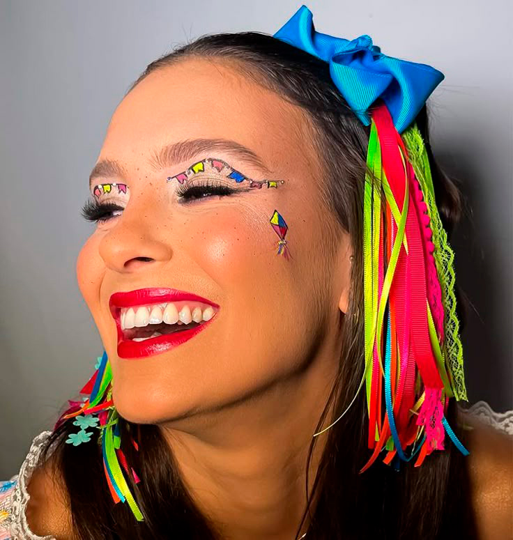 maquiagem de fogueira vs maquiagem de bandeirinha