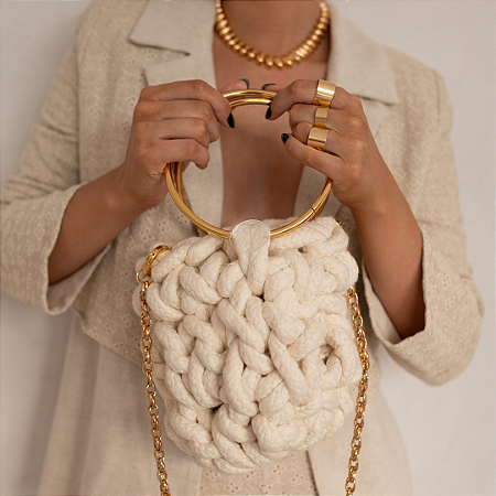 Arm Knitting vs. Agulhas Gigantes: Qual Técnica é Melhor para Você?