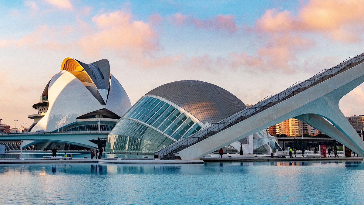 Bruxelas 2026: Descubra o Novo Polo Criativo da Europa e o Kanal—Centre Pompidou