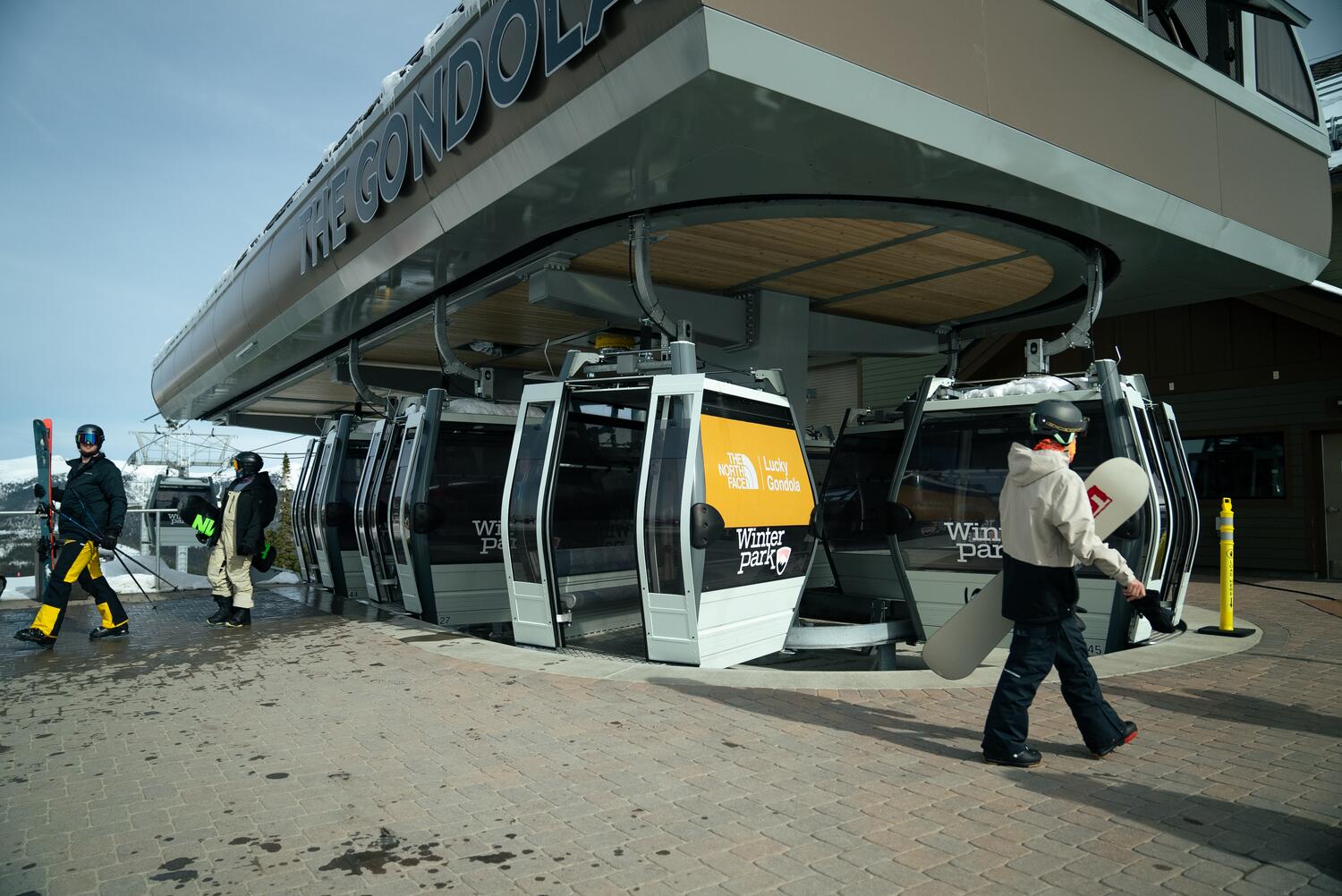 Os Melhores Restaurantes e Vida Noturna nos Resorts de Esqui