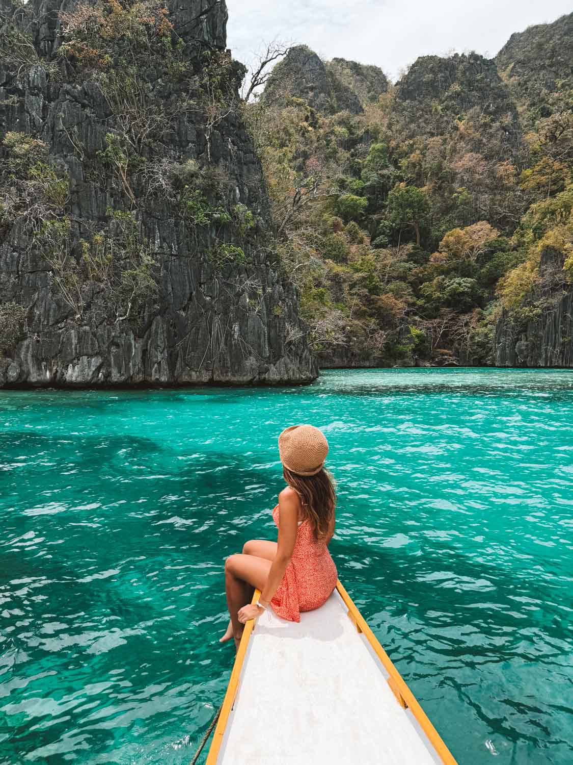 Siargao vs. Boracay: Qual o Melhor Destino para Sua Viagem Solo?