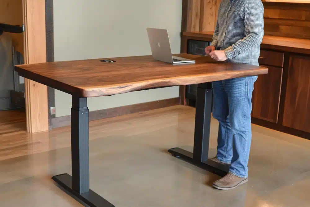 Além da Cama e Sofá: Outros Móveis Multifuncionais Essenciais para Ambientes Reduzidos