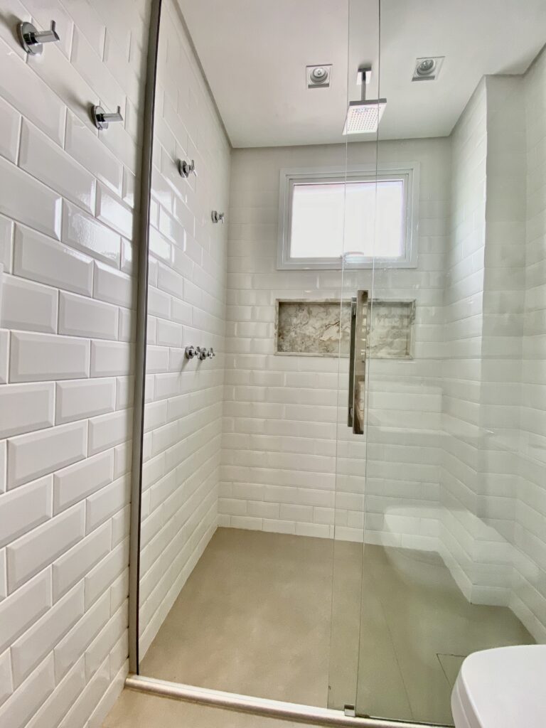 Melhores revestimentos para banheiro moderno