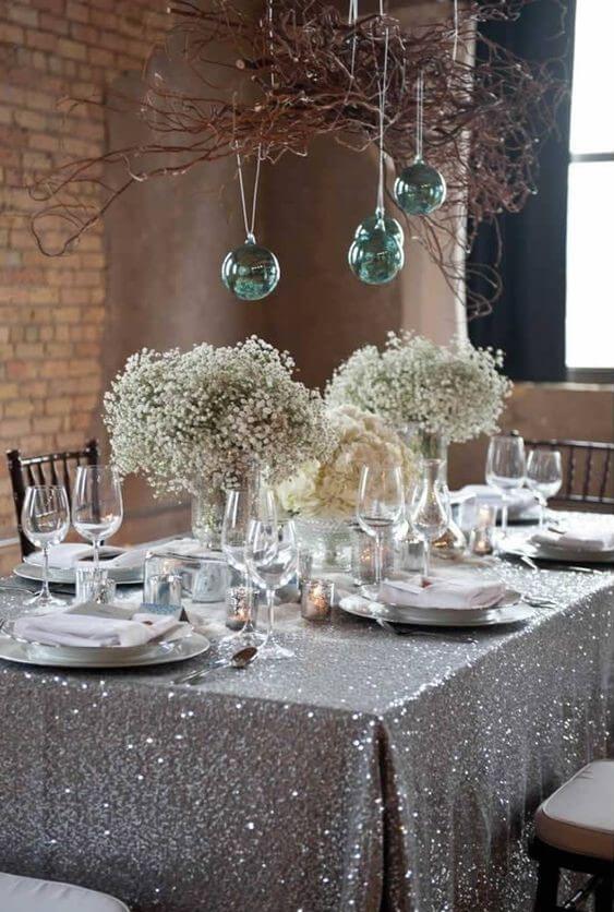 mesa de reveillon decoração com velas