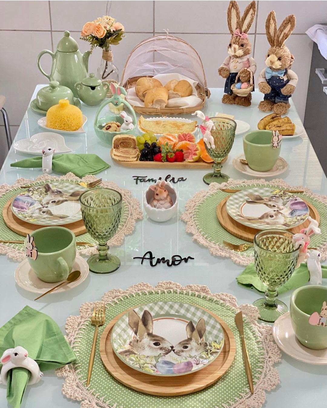 quanto custa decorar mesa de páscoa gastando pouco