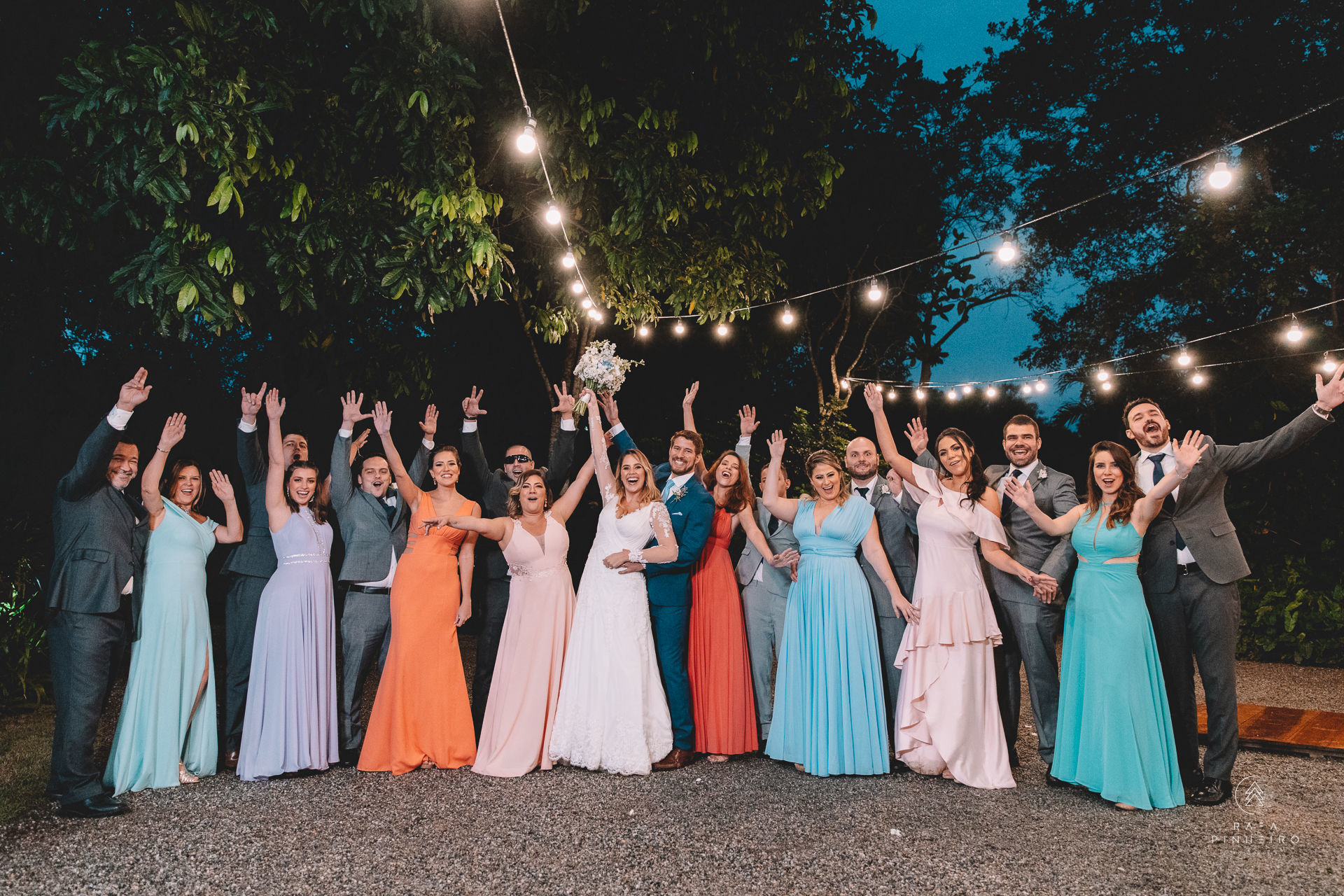 traje para convidada de casamento noturno