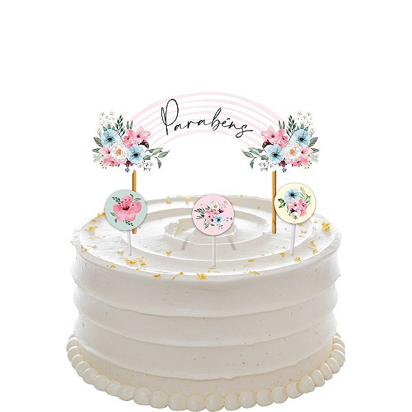 bolo decorado com chantilly
