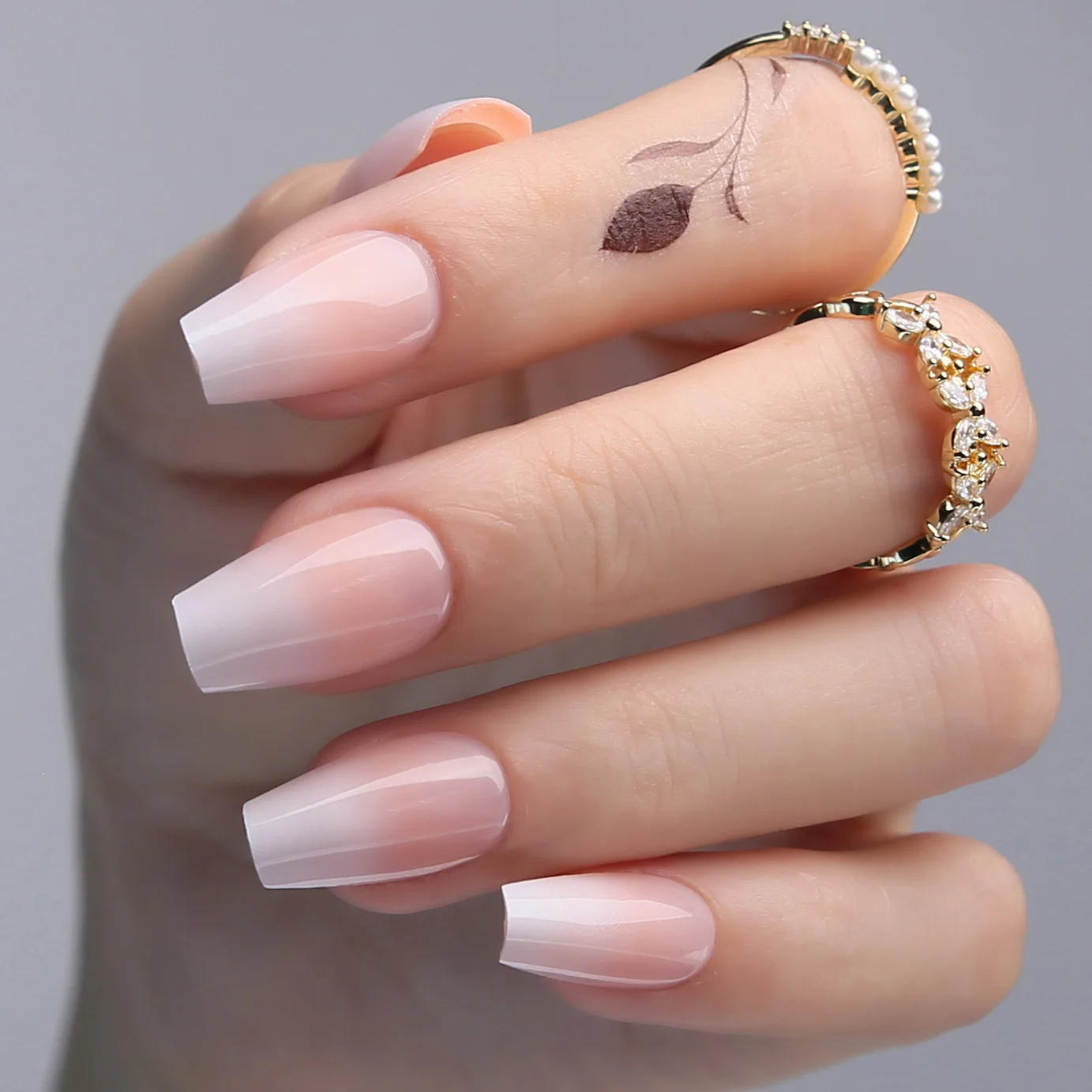 unhas fracas e tireoide