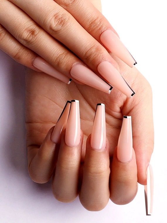 cores de esmalte nude para unhas naturais