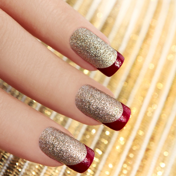 unhas com brilho para festa