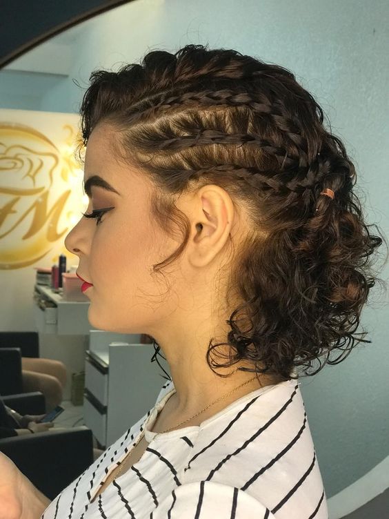 penteados com trança para cabelo pixi