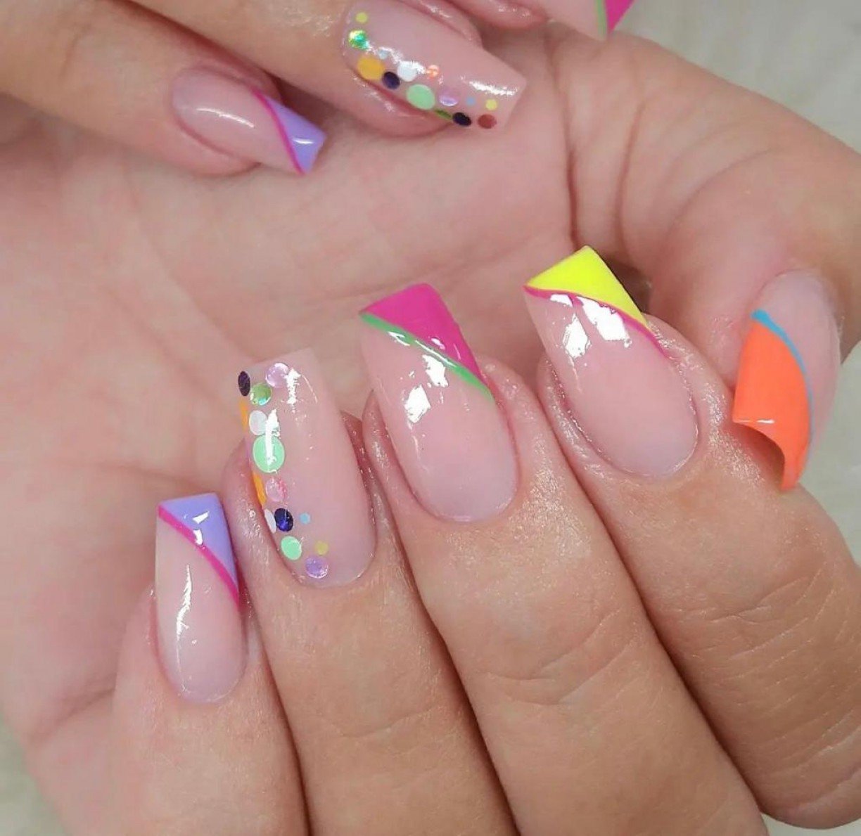 unhas de pedraria carnaval