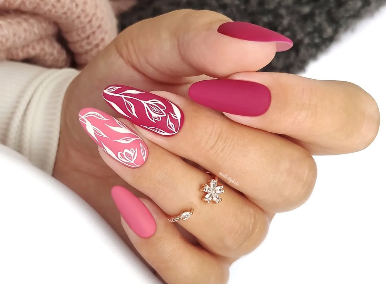 inspiração unhas amendoadas