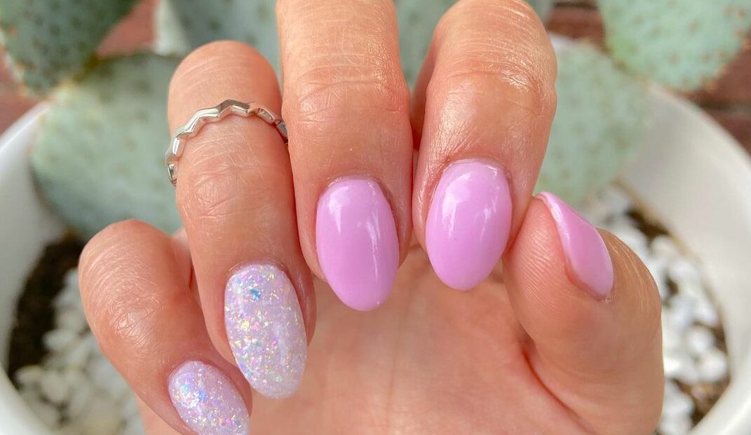 unhas amendoadas longas