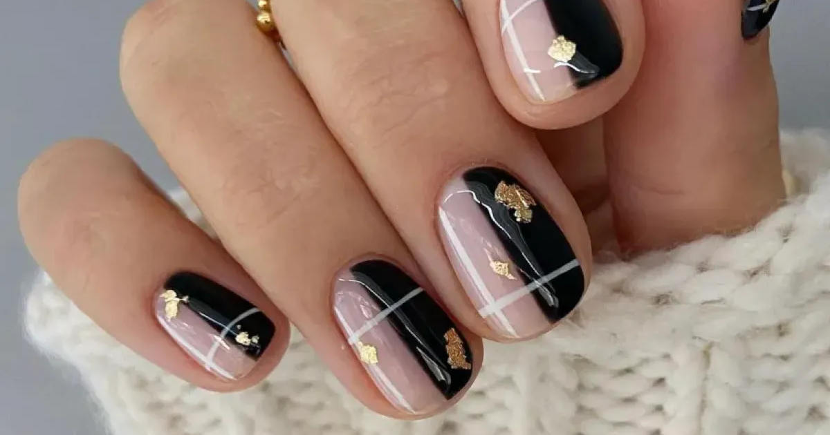 unhas curtas cromadas