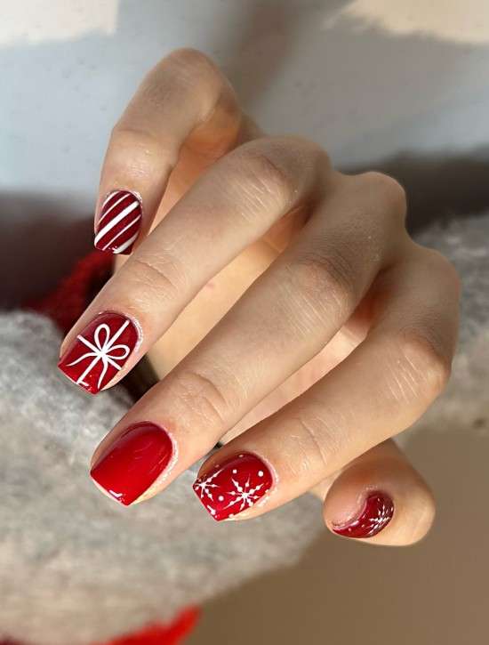 unhas decoradas de Natal fáceis