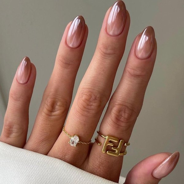 unhas delicadas compridas