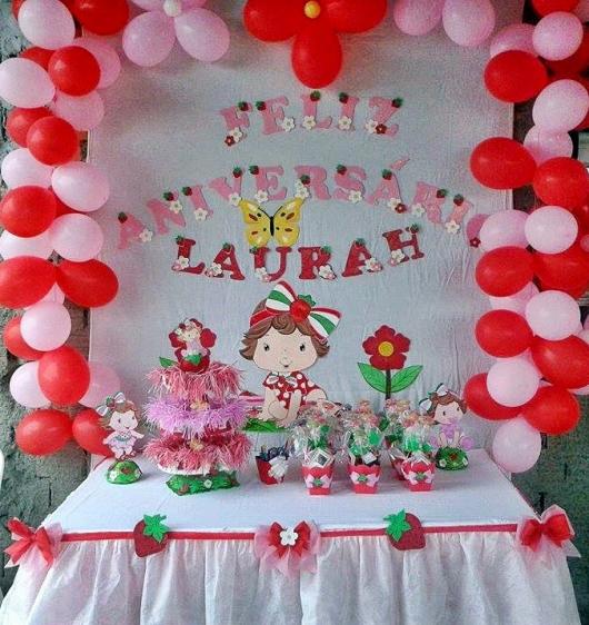 decoração moranguinho para 1 ano