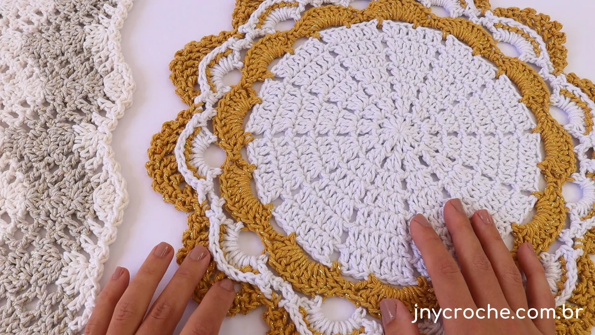 Guia Completo de Símbolos de Crochê: Desvende Qualquer Gráfico