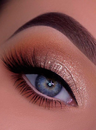 como fazer maquiagem ano novo com pedrarias