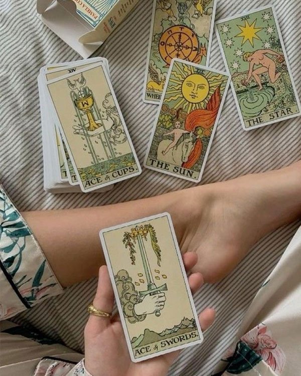 erros comuns ao fazer perguntas no tarot