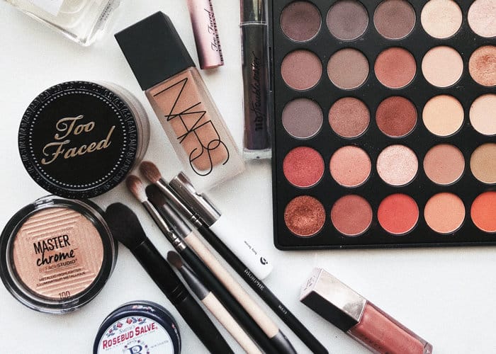 quanto custa um kit de maquiagem profissional completo