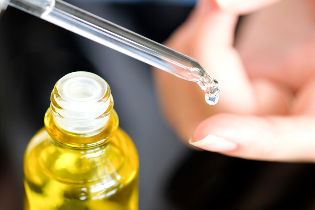óleo mineral serve para quê