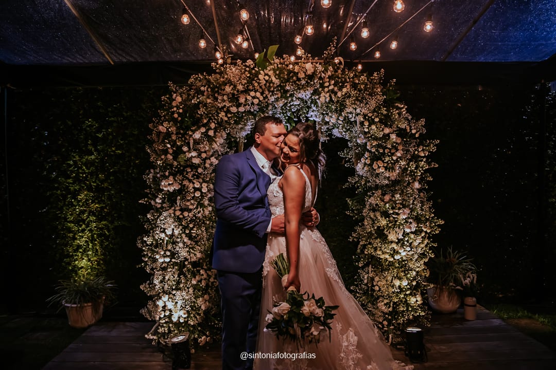 passo a passo decoração mesa principal festa vanessa