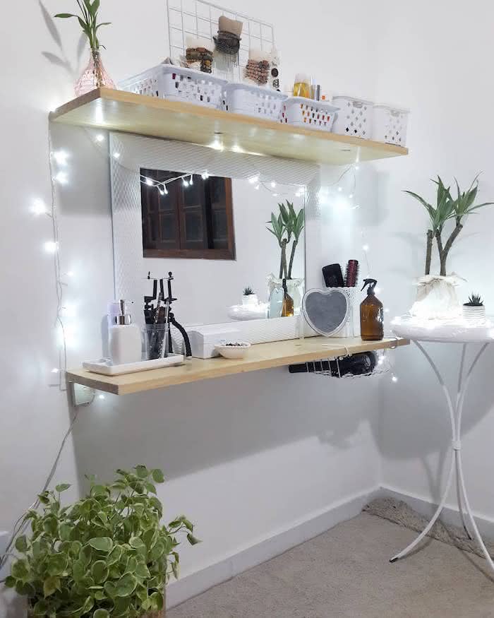 Penteadeira com Cavaletes: Um Projeto Moderno e Funcional