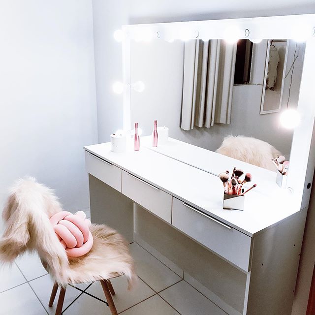 Otimizando o Espaço: Dicas de Organização para Penteadeiras Pequenas