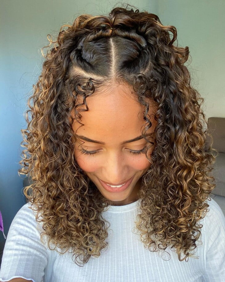 ideias de penteados para cabelo cacheado