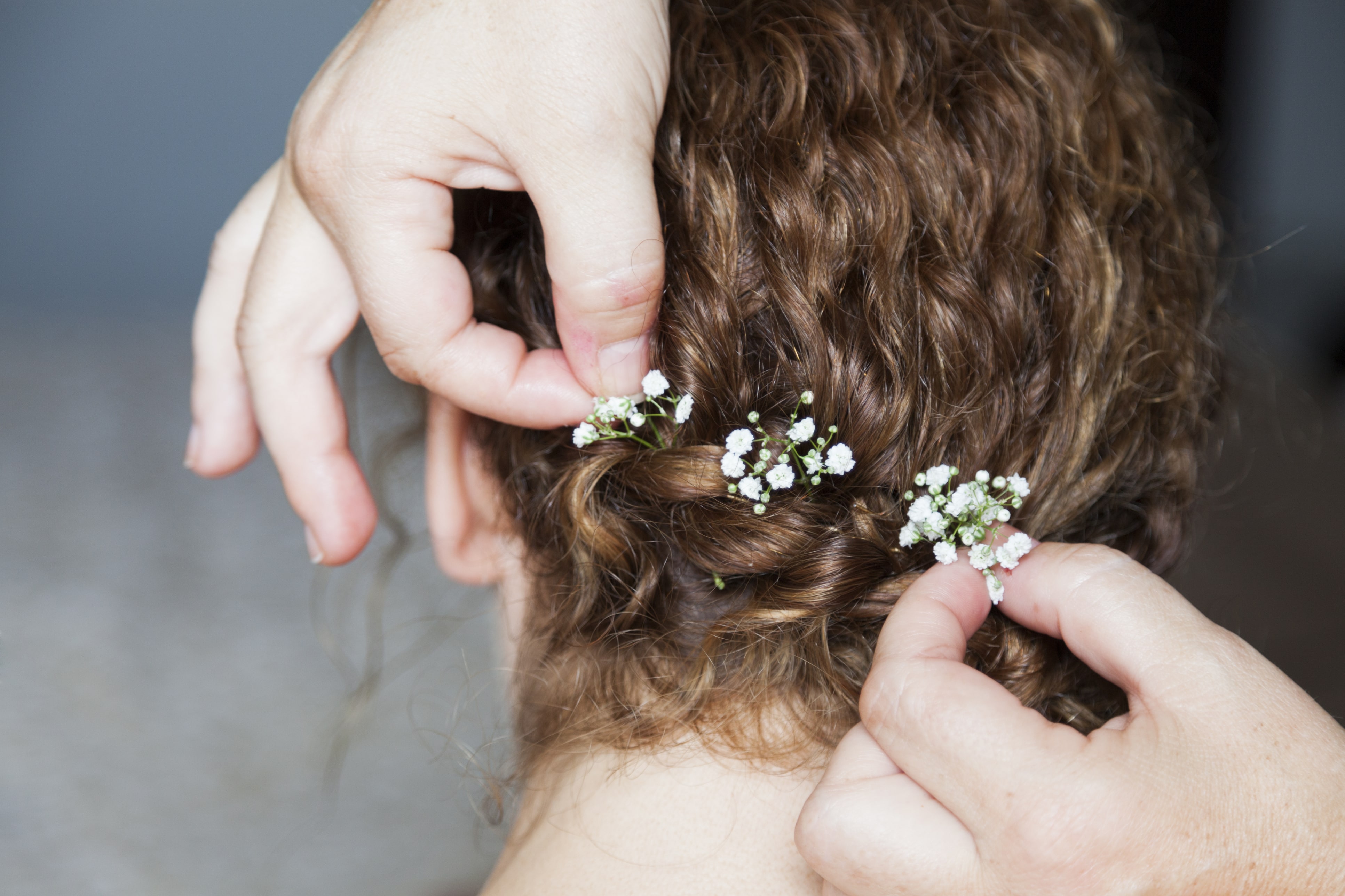 melhores ideias penteados cabelo cacheado madrinha casamento