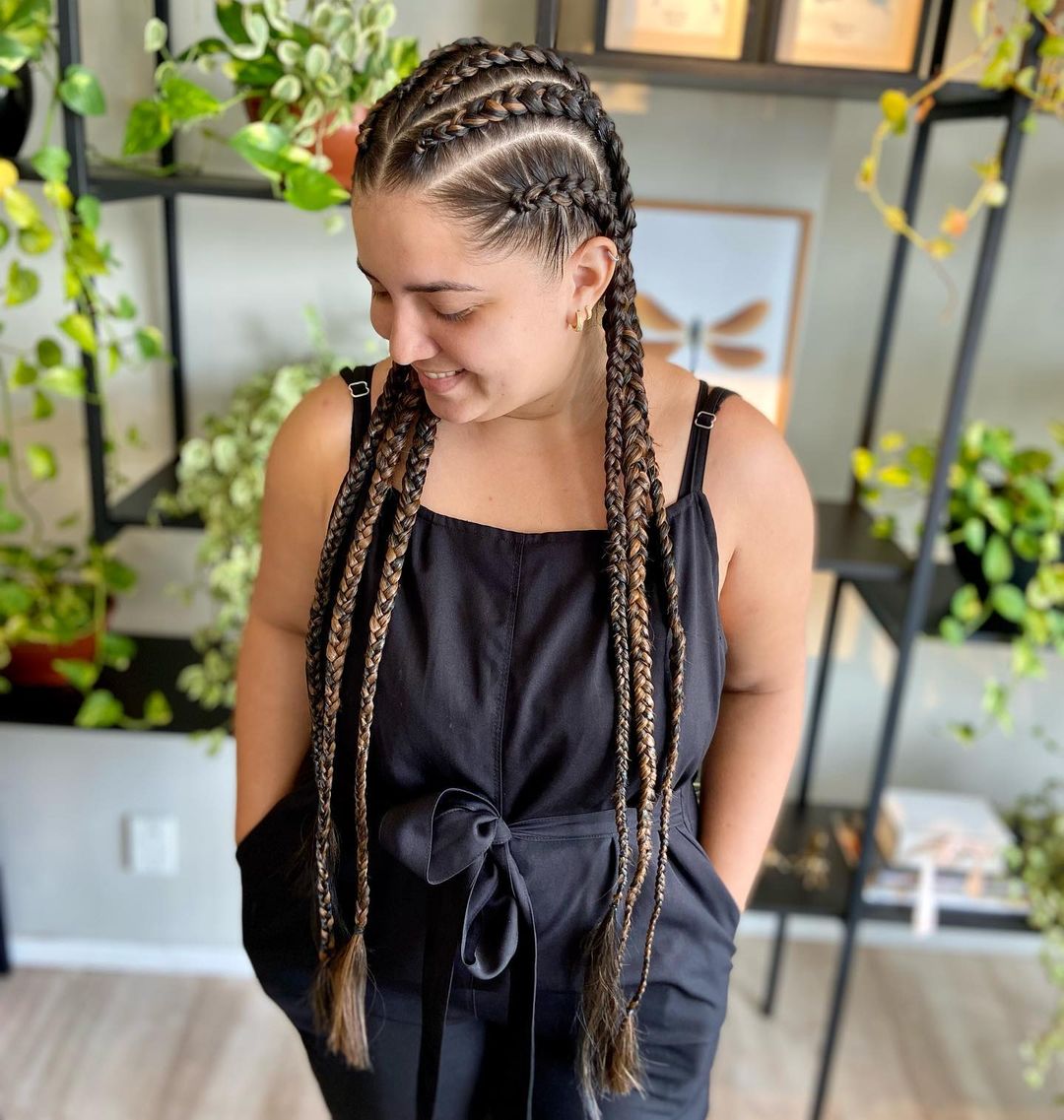 penteado de trança jumbo com cores