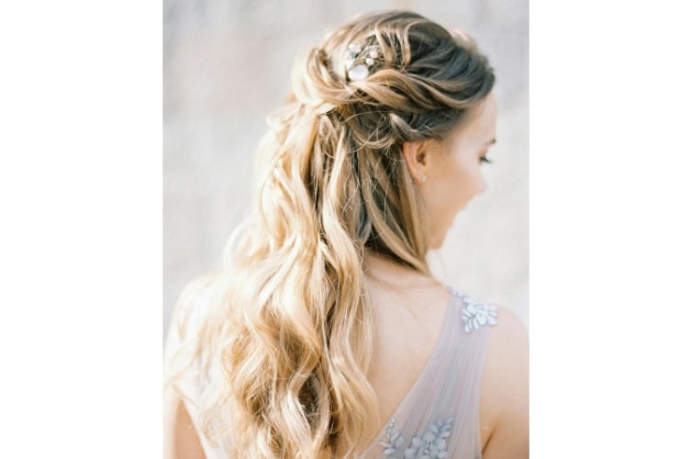 erros comuns ao escolher penteado e maquiagem mãe do noivo