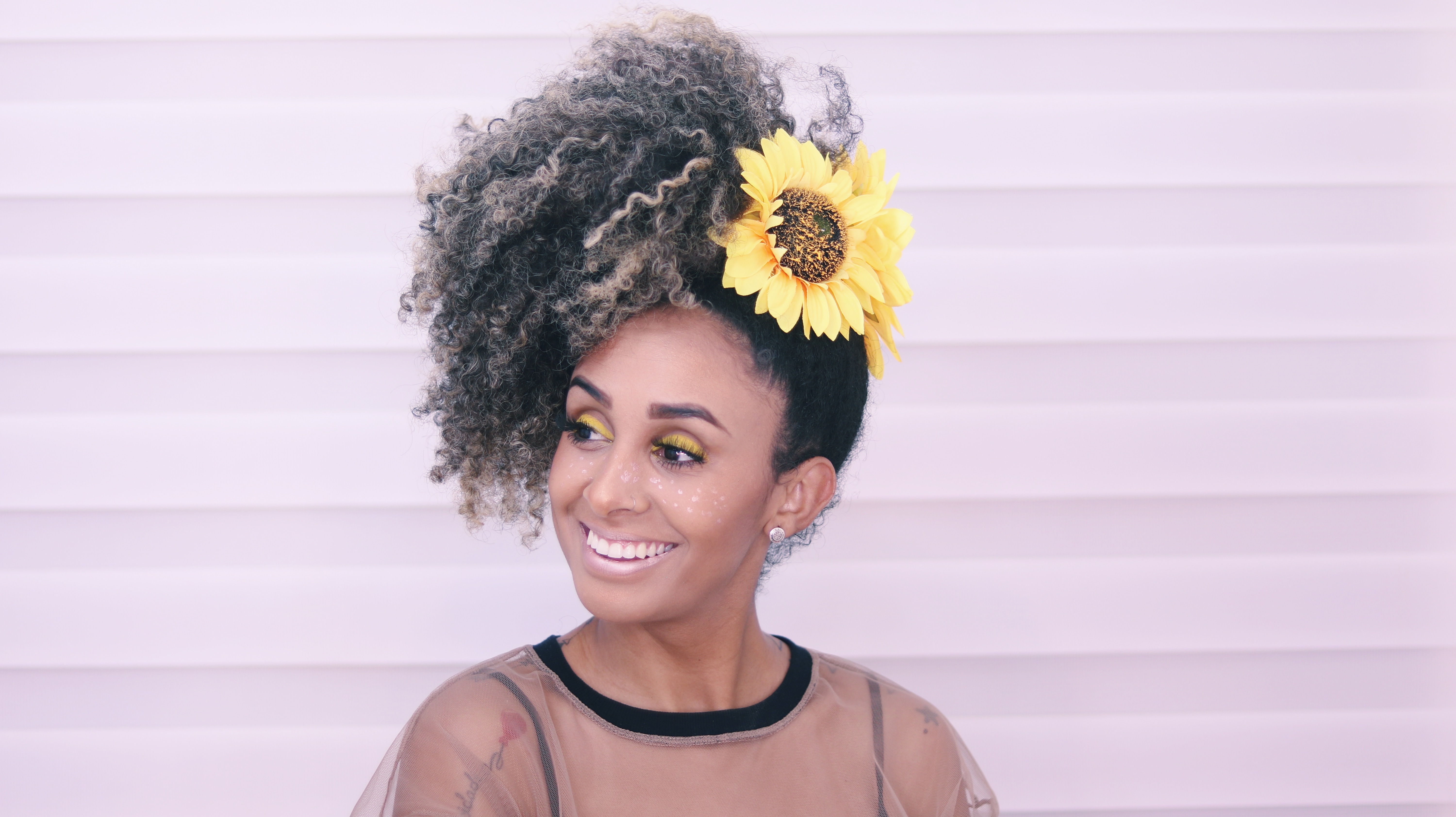 acessórios baratos para cabelo cacheado carnaval