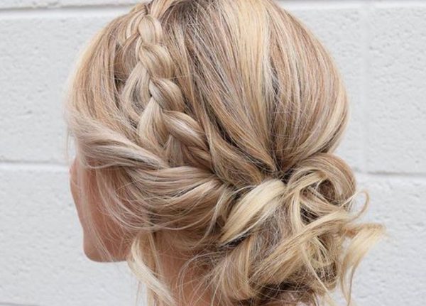 penteado coque cabelo cacheado longo madrinha