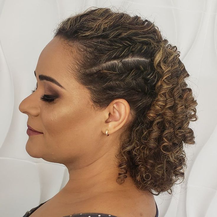 penteado com trança cabelo cacheado longo madrinha