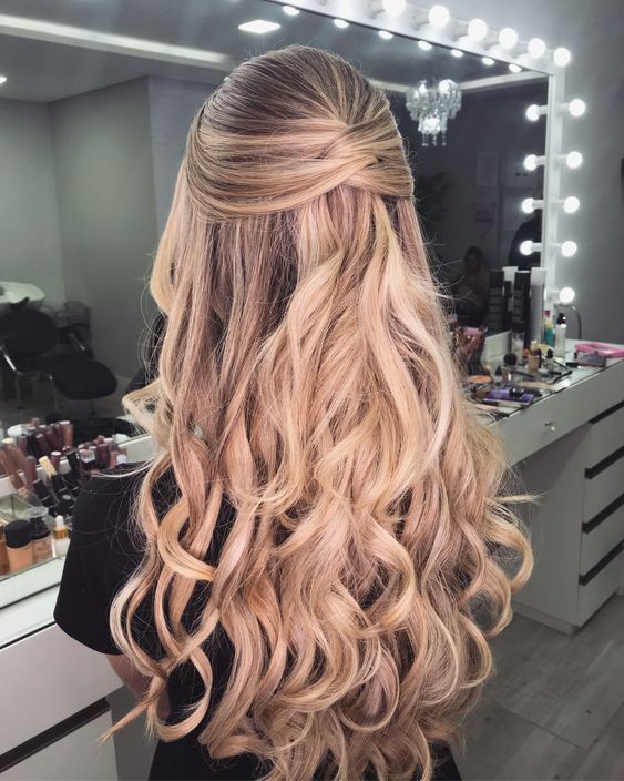 meio preso torcido cabelo liso