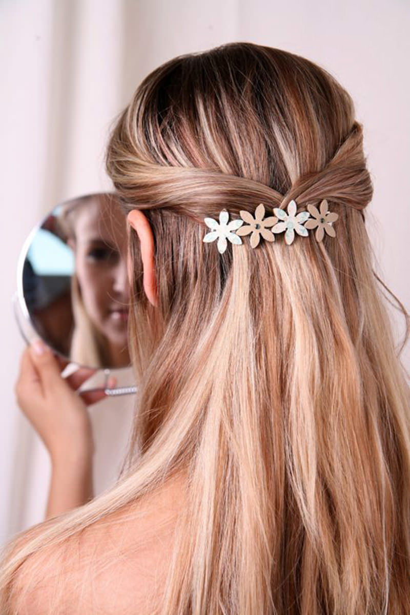 penteado simples madrinha cabelo curto