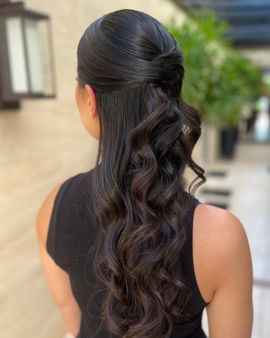 penteado simples madrinha cabelo longo