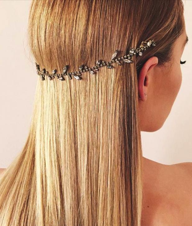 penteado simples madrinha cabelo longo