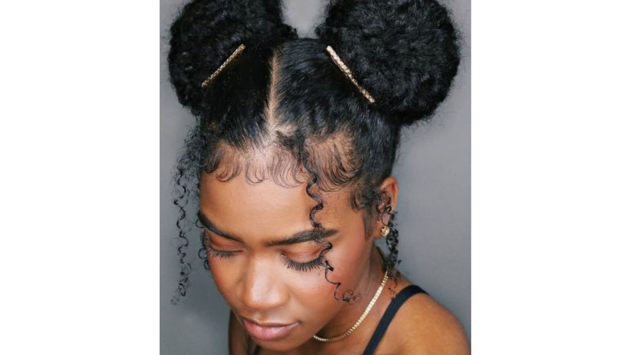 penteado rápido com lenço para cabelo cacheado curto