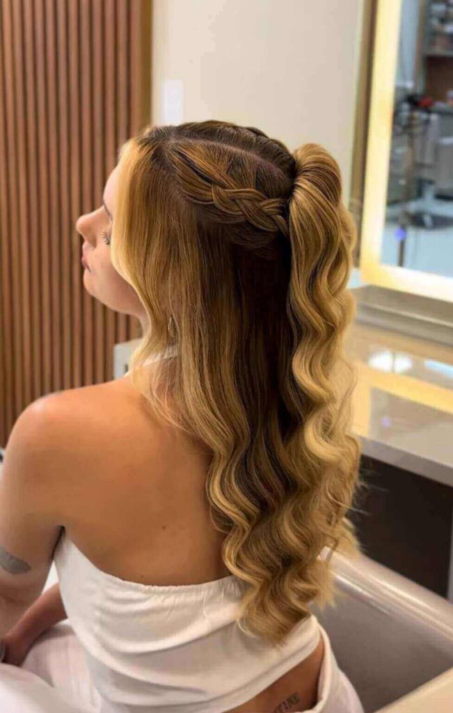 Penteados de formatura 2025: tendências minimalistas e clássicas