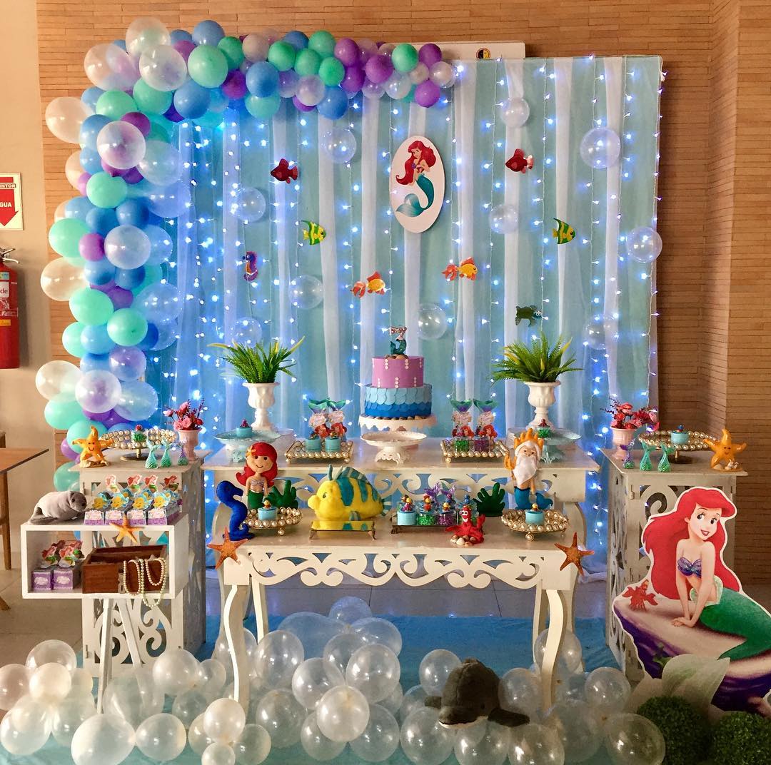 decoração mesa pequena sereia