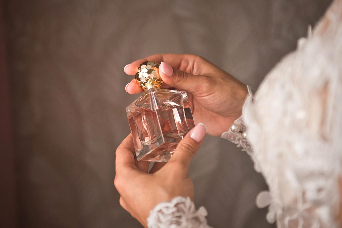 perfumes florais elegantes