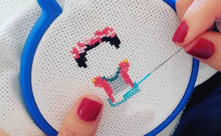 Tecido Aida e Outros Materiais: Tudo o que Você Precisa para Bordar Carrinhos de Bebê