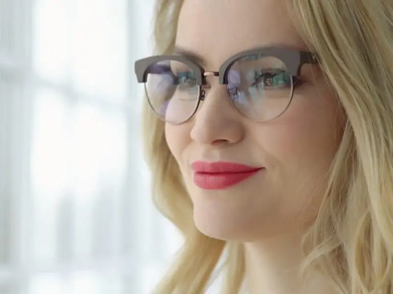 armacao de oculos gatinho transparente em alta