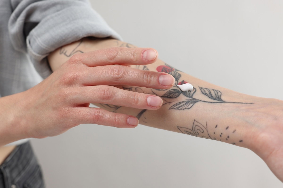 pomada cicatrizante tatuagem