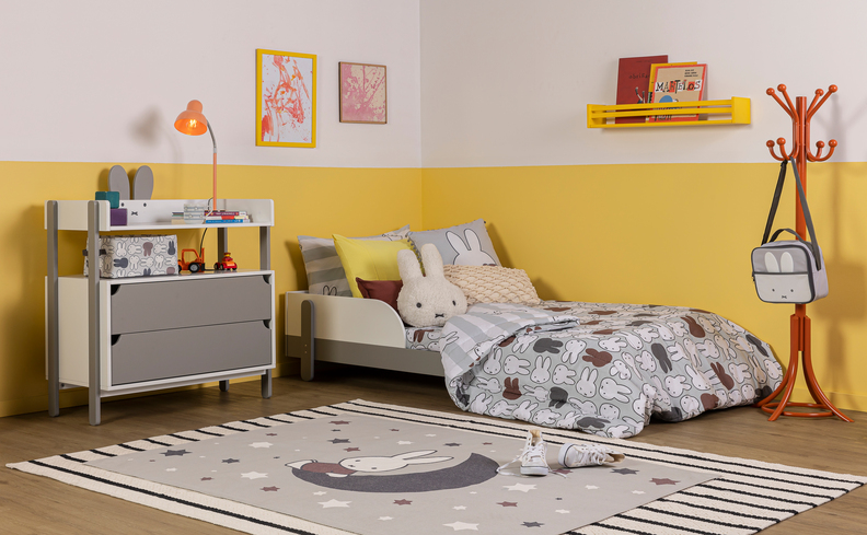 quarto de bebe amarelo